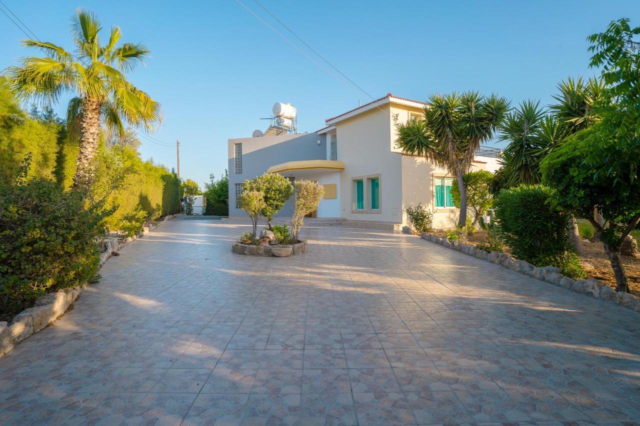 Bella Katerina By Prestige Bookings Coral Bay Bagian luar foto